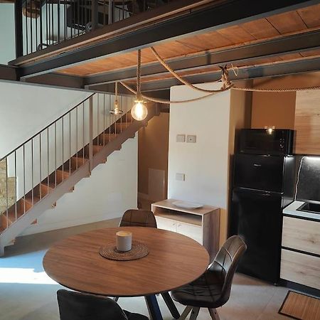 Volaterrae Deluxe Loft With Garden Apartment โวลแตร์รา ภายนอก รูปภาพ