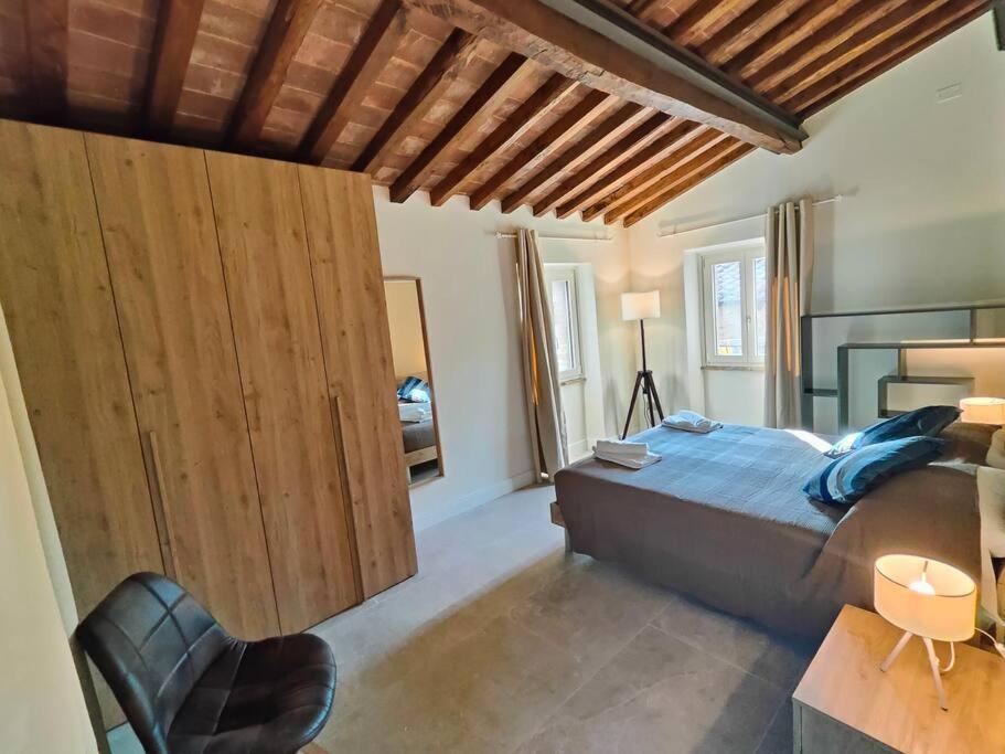 Volaterrae Deluxe Loft With Garden Apartment โวลแตร์รา ภายนอก รูปภาพ